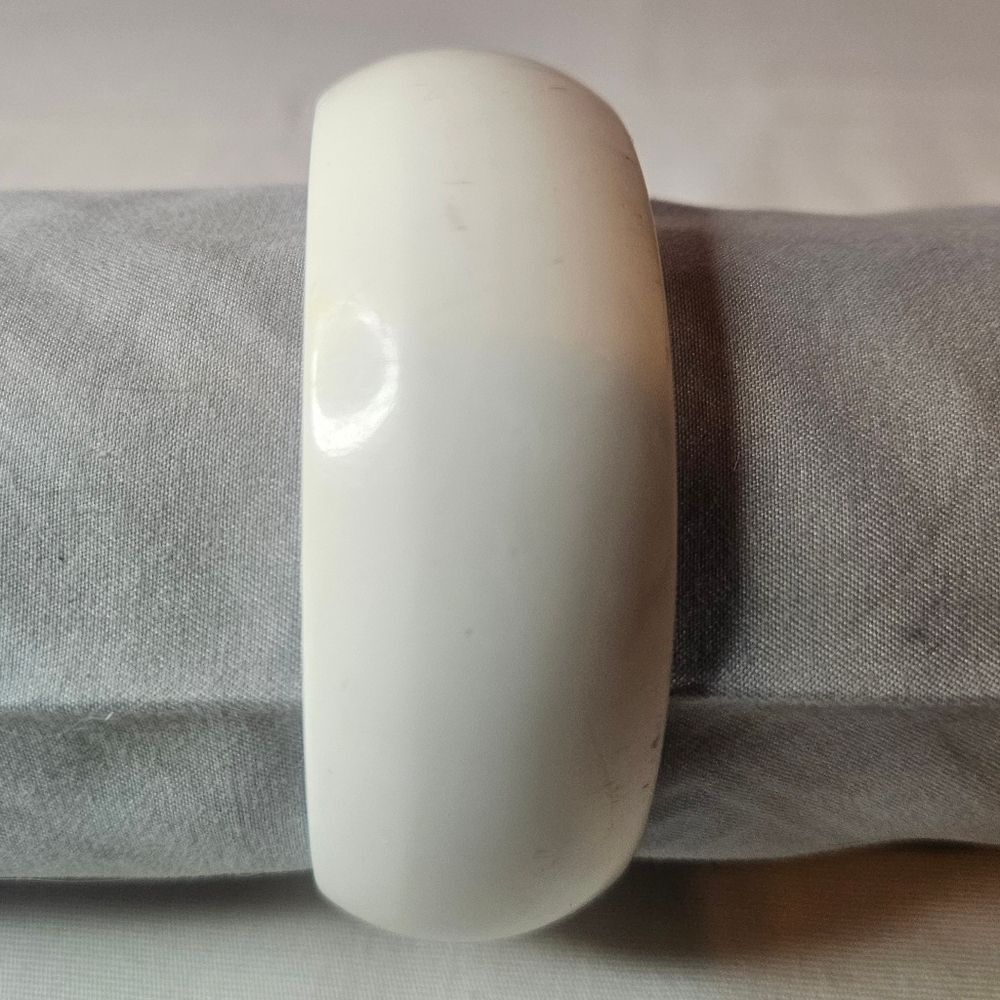 Vintage White Lucite Bangle Bracelet Chunky Domed Retro Resin 8.25" Wide 1"